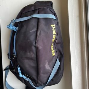 Patagonia Atom 8L Sling bag